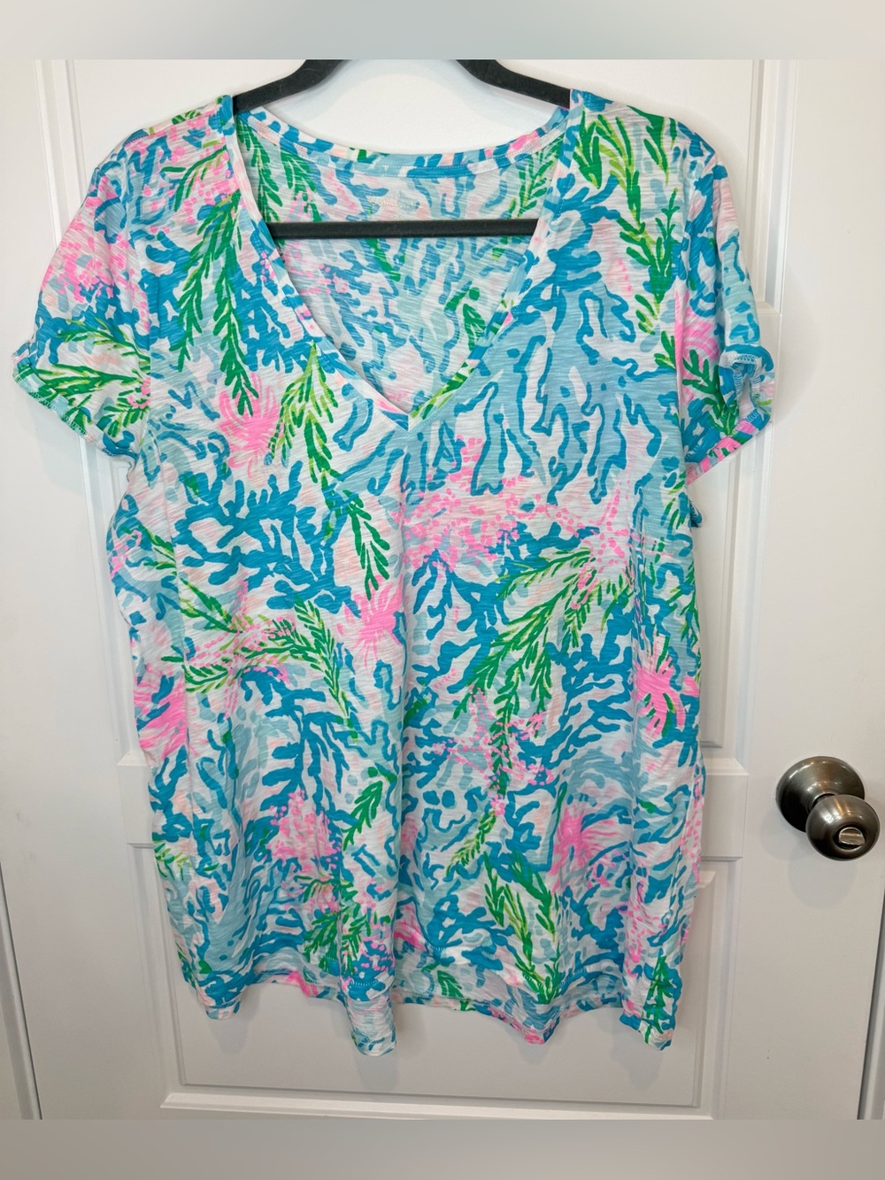 Lilly Pulitzer Etta Top Size XXL V-Neck Lovers Coral Reef 2xl Coastal Colorful
